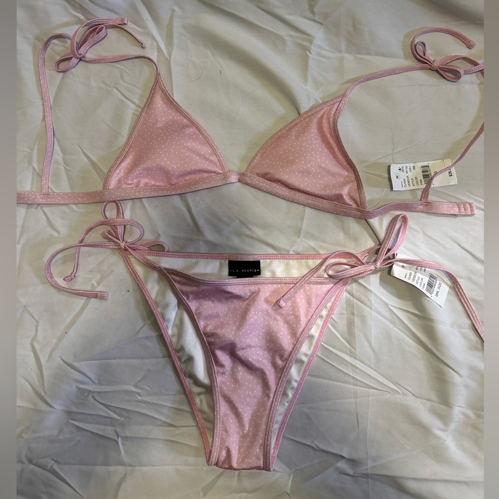 LA hearts pink bikini